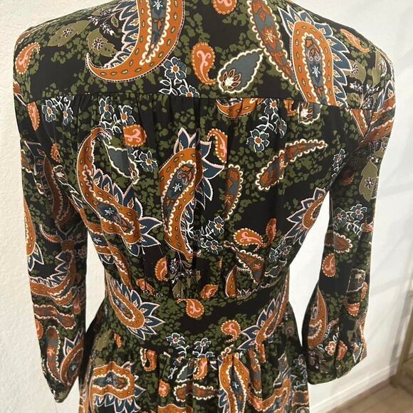 Paisley Bandana Print Stradivarius 3/4 length sleeve button down midi dress - Picture 6 of 7